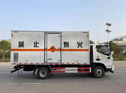 拱墅爆破器材运输车